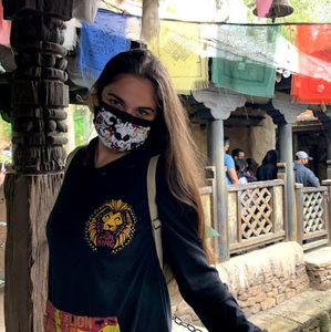 Meet your Posher, Elissa